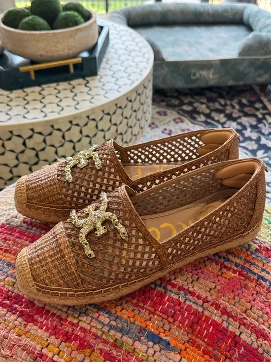 Sam Edelman’s Khiara Emblem Embellished Espadrille Flats - Picture 5 of 6